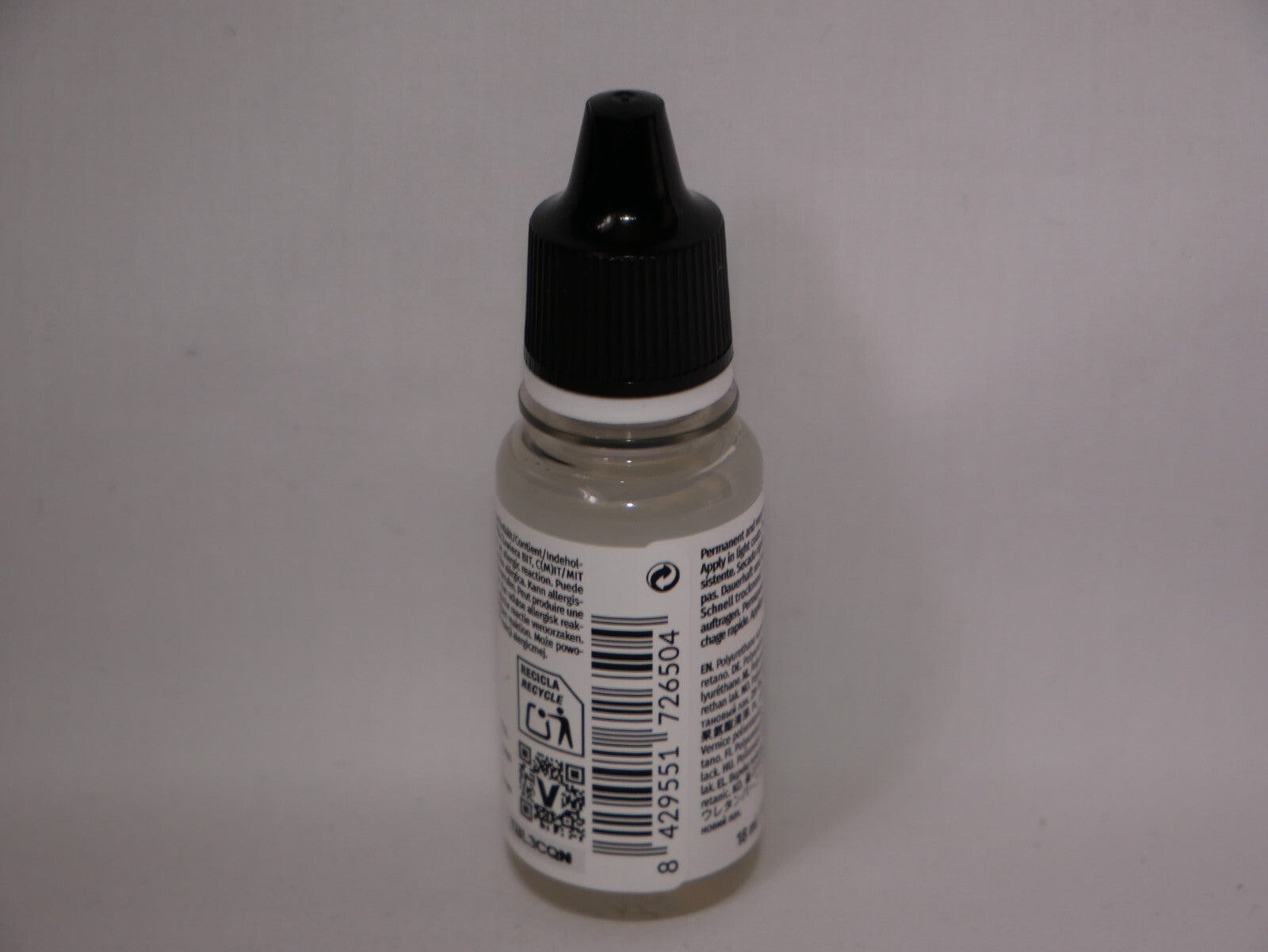 Vallejo Auxiliary Products Gloss Polyurethane Varnish 18ml Dropper Bottle 72.650