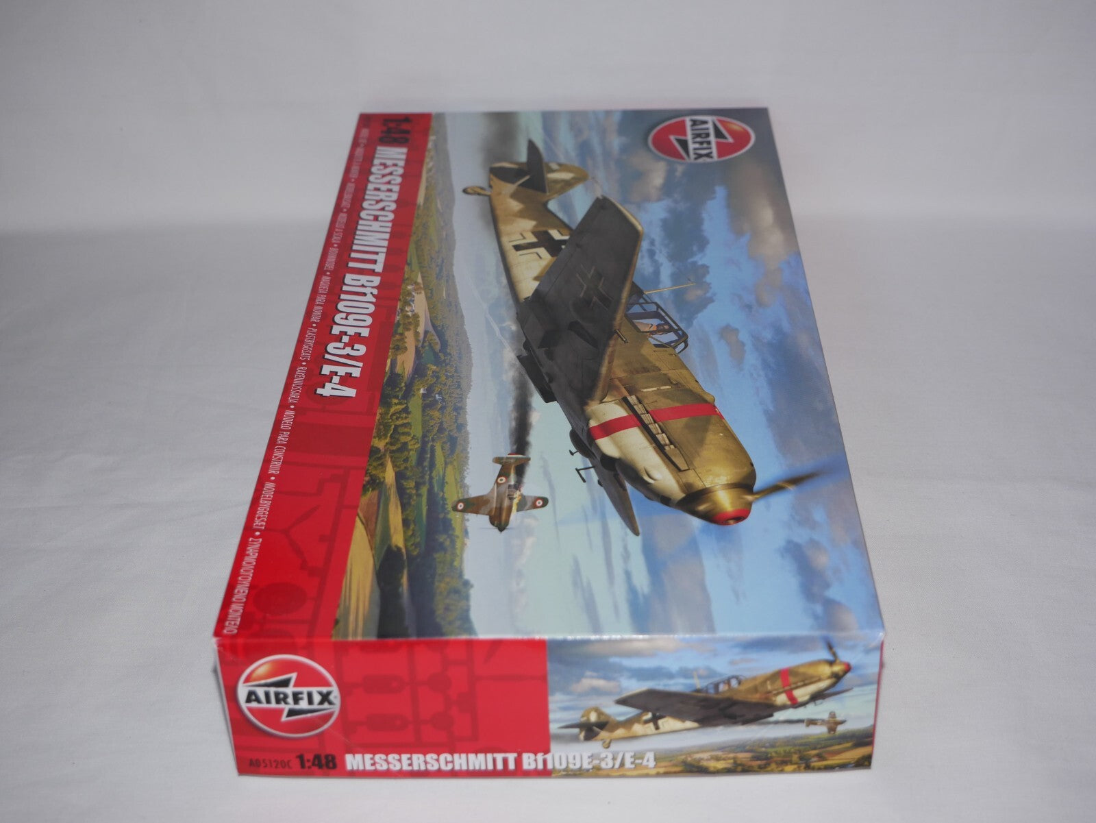 Airfix 1:48 Scale WW2 Messerschmutt Bf109E-3/E-4 Model Kit Skill Level 2 - A05120C