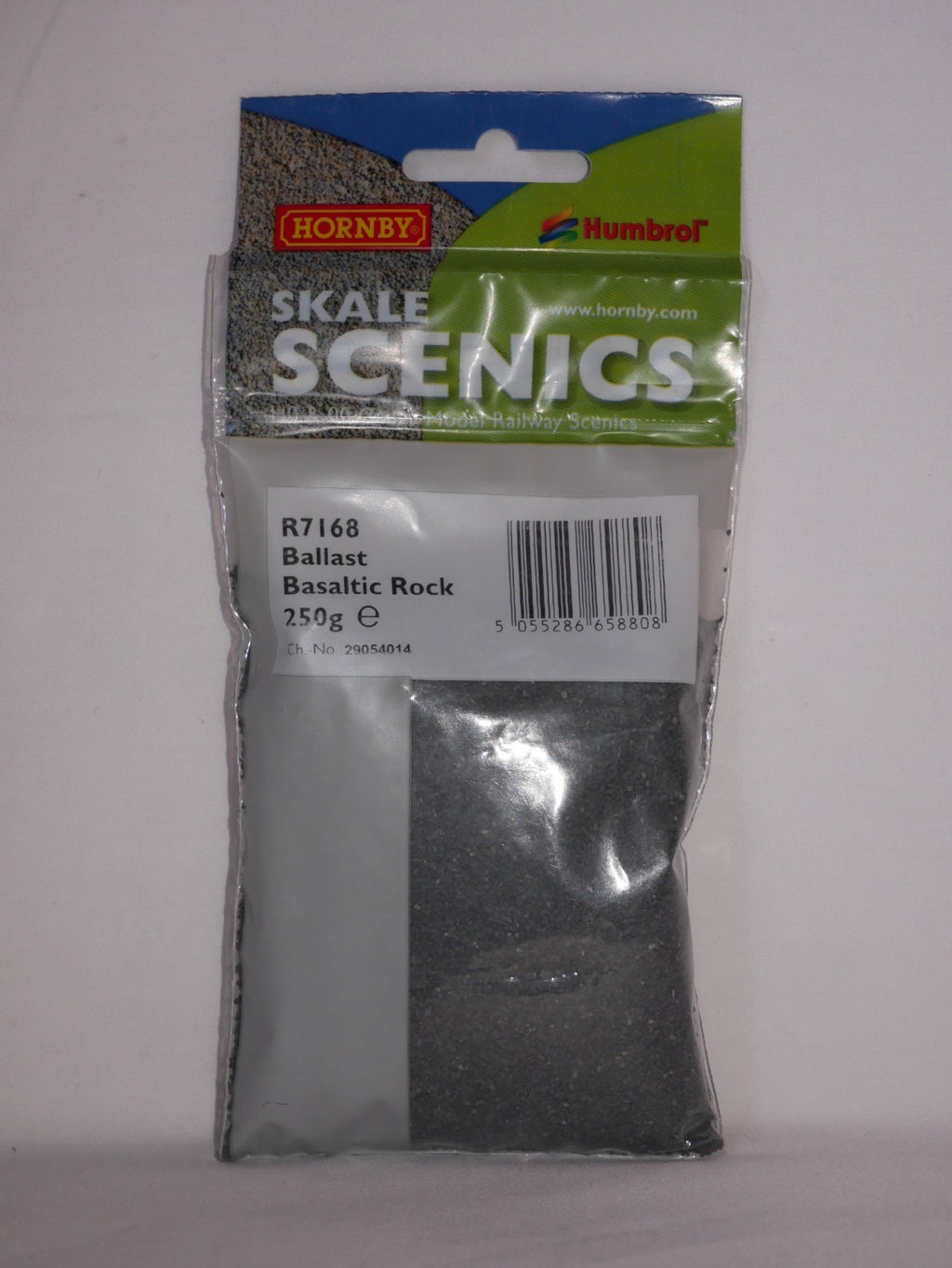 Hornby Skale Railway Scenics HO/OO Gauge Basaltic Rock Ballast 250g Bag - R7168