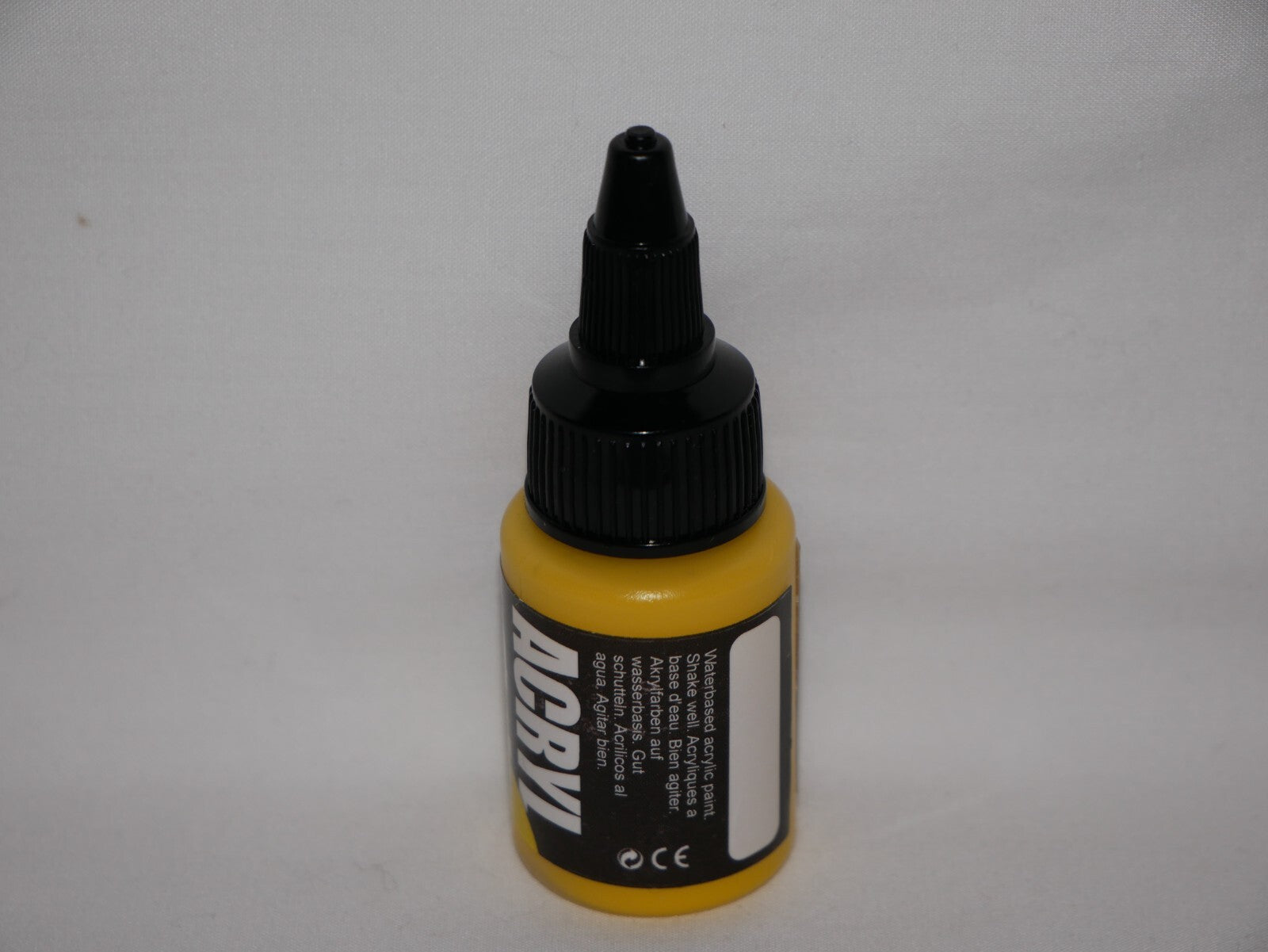 Monument Hobbies Pro Acryl Range Golden Yellow 22ml Twist Top Bottle - (MPA-006)