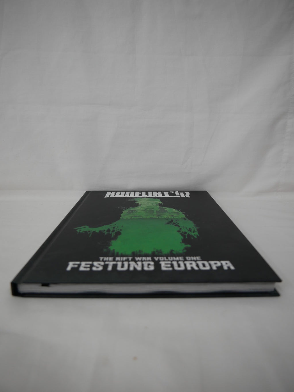 Warlord Games Konflikt 47 The Rift War Volume One Festung Europa With Operation Touchdown Book Miniature - 45101004