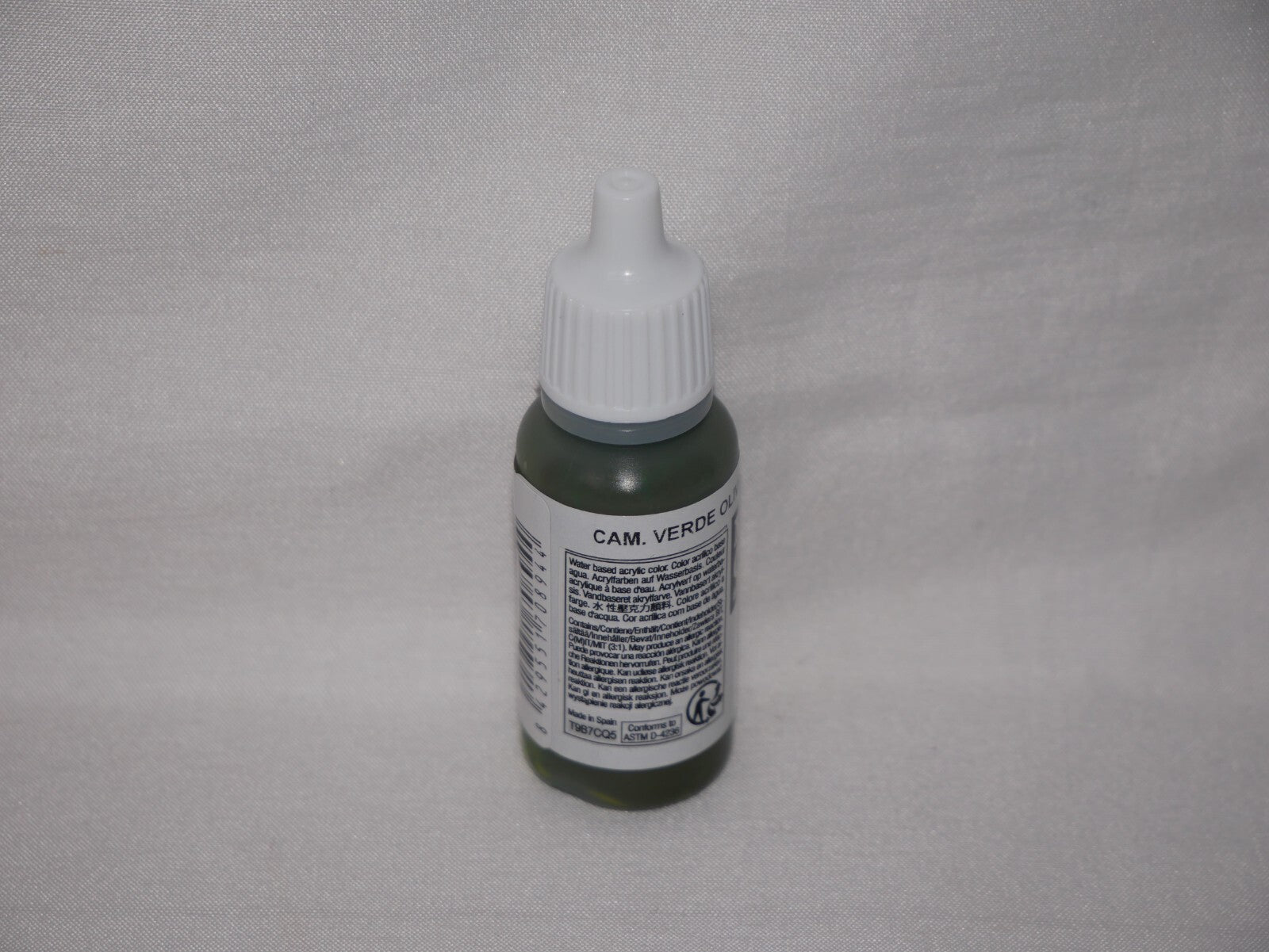 Vallejo Model Color Camouflage Olive Green Acrylic 17ml Dropper Bottle - 70.894