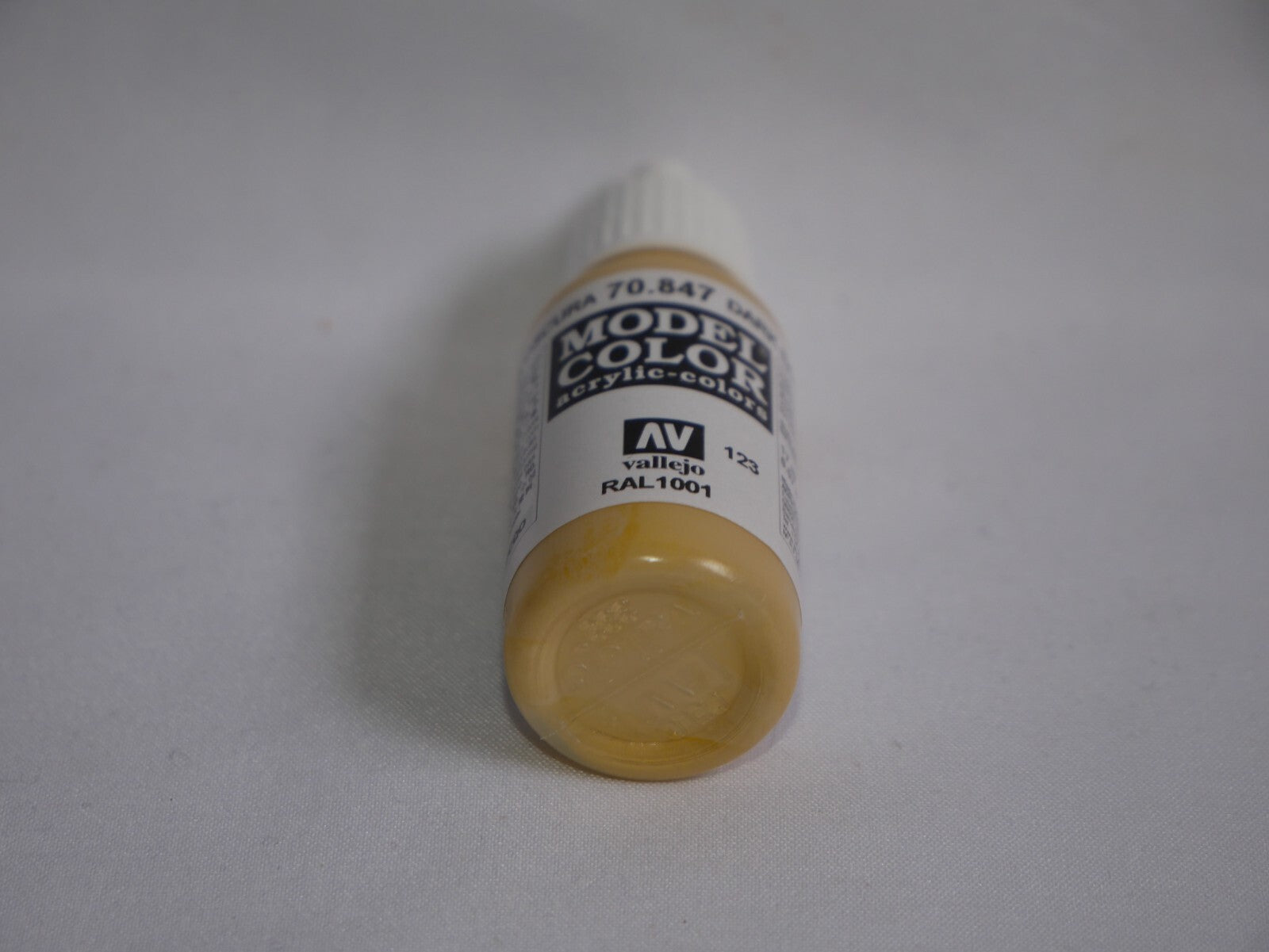 Vallejo Model Color Dark Sand Acrylic 17ml/0.57 fl oz Dropper Bottle - 70.847