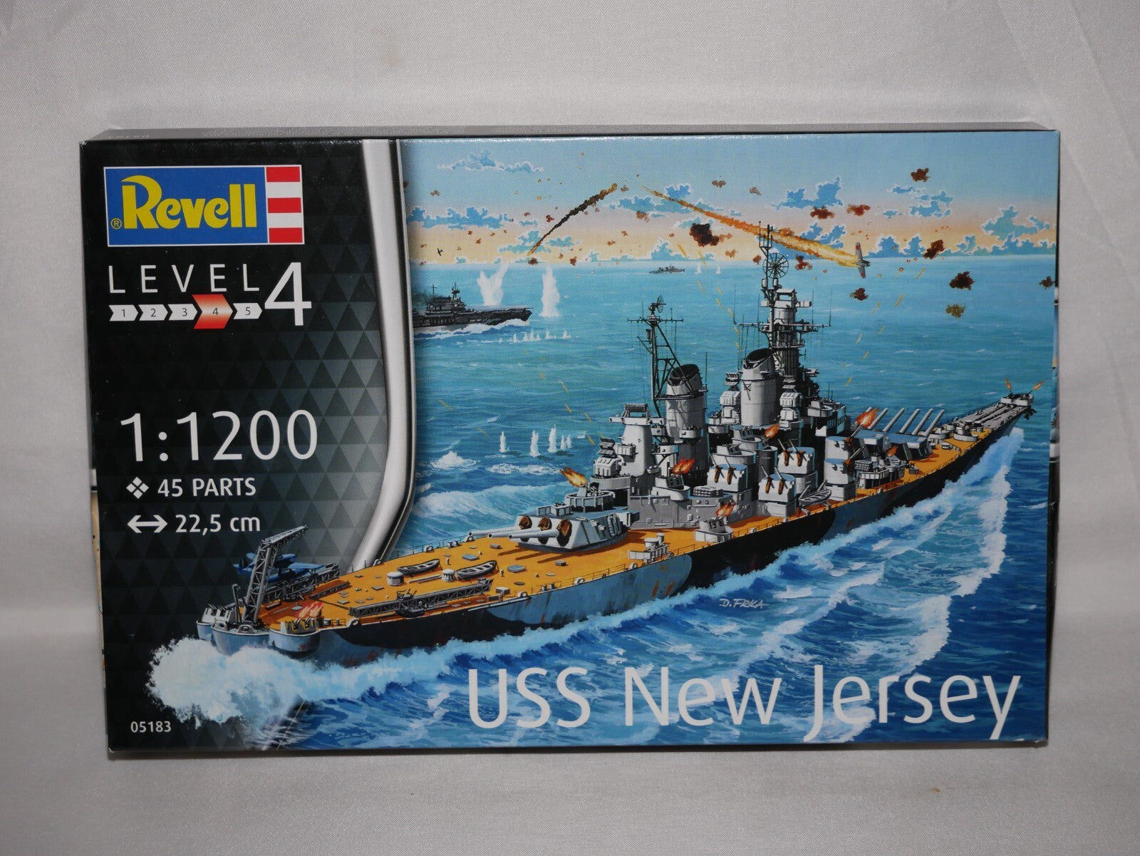 Revell 1:1200 USS New Jersey (BB-62) US Battleship Model Kit Skill Level 4 05183