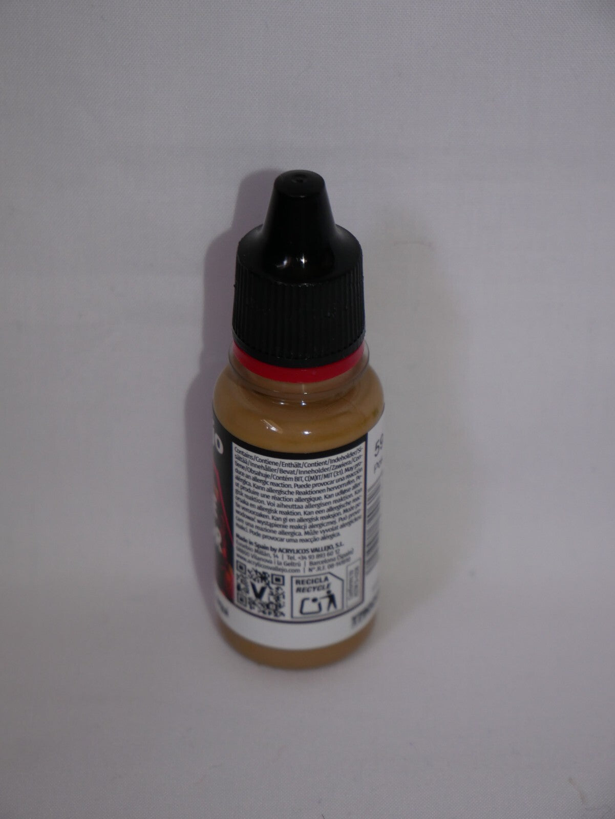 Vallejo Game Color Acrylic Range Khaki 18ml/0.6 fl oz Dropper Bottle - 72.061