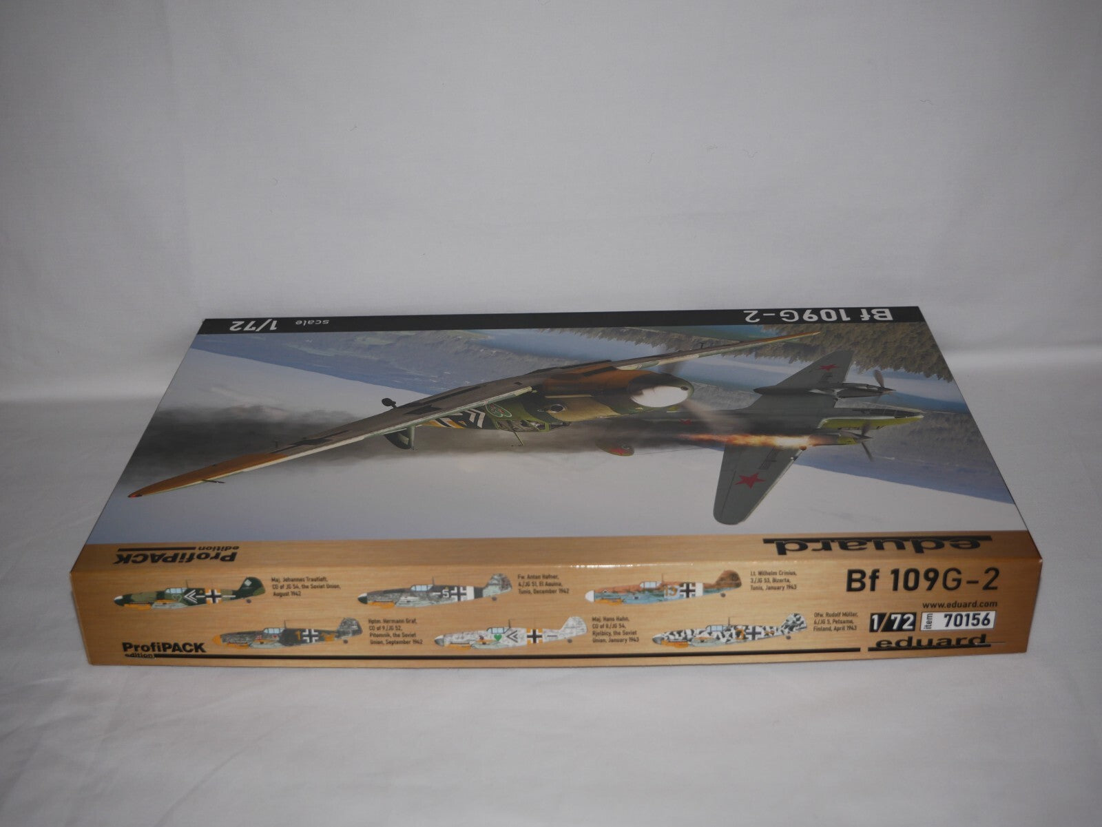 Eduard 1:72 Scale Plastic Kit Messerschmitt Bf 109G-2 ProfiPACK Edition - 70156