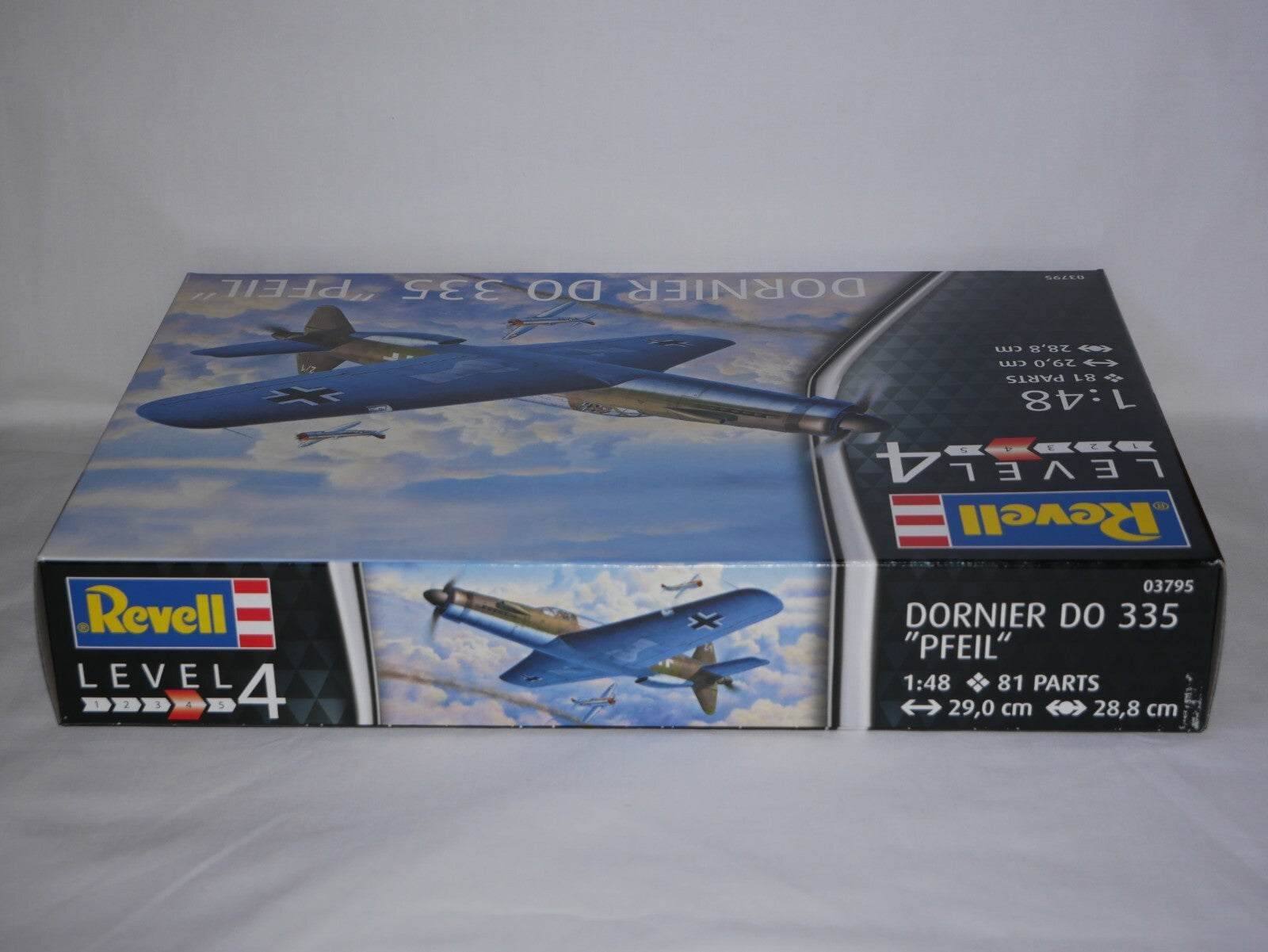 Revell 1:72 Scale Dornier Do 335 "PFEIL" Model Aircraft Kit Skill Level 4 03795