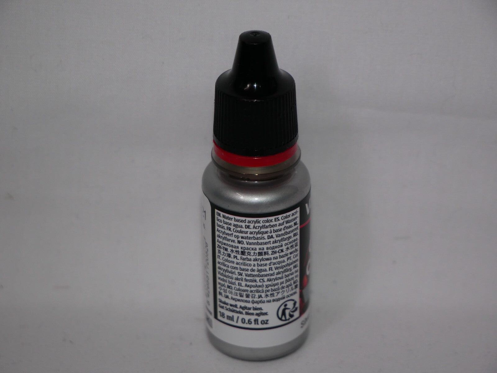 Vallejo Game Color Acrylic Metallic Silver 18ml/0.6 fl oz Dropper Bottle 72.052