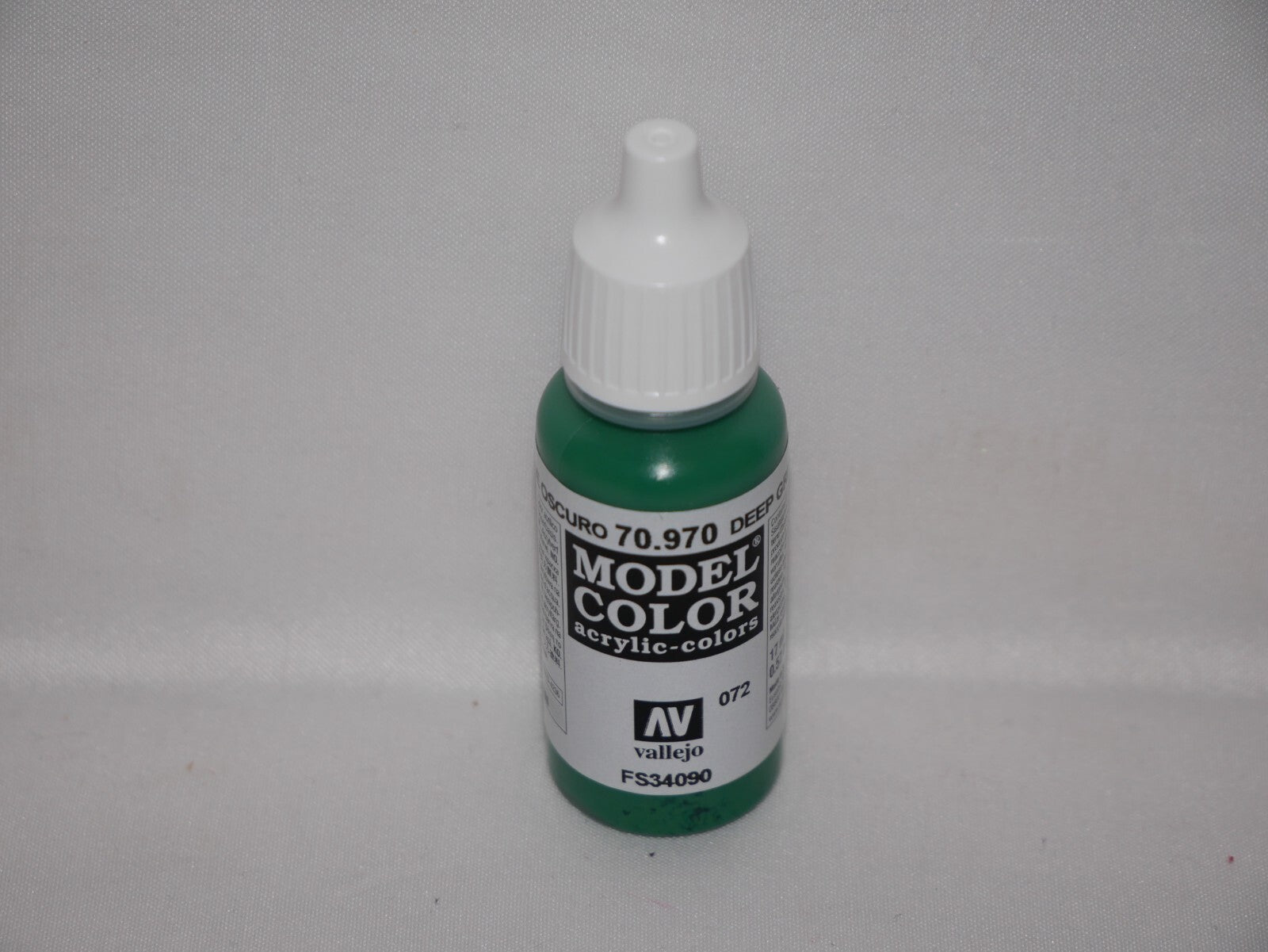 Vallejo Model Color Deep Green Acrylic 17ml /0.57 fl oz Dropper Bottle - 70.970
