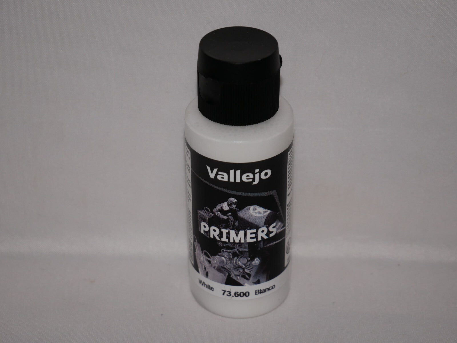 Vallejo Polyurethane Surface Primer White 60ml / 2.02 fl oz Bottle - 73.600