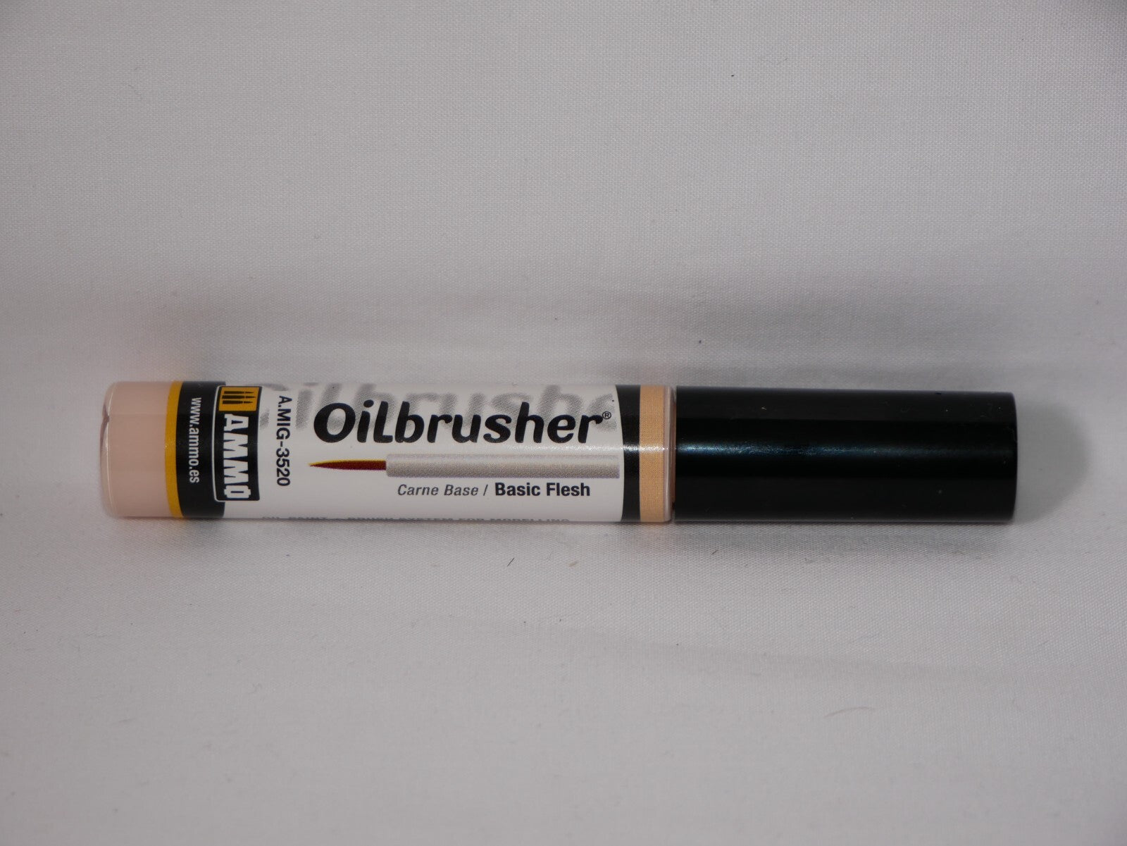 Ammo By Mig Jimenez Basic Flesh Oilbrusher With Fine Brush Applicator A.MIG-3520
