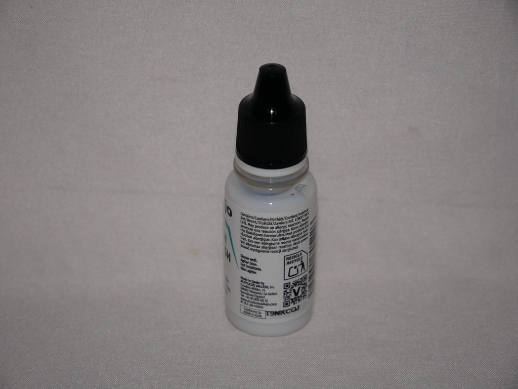 Vallejo Auxiliary Products Satin Varnish 18ml/0.60 fl oz Dropper Bottle - 70.522
