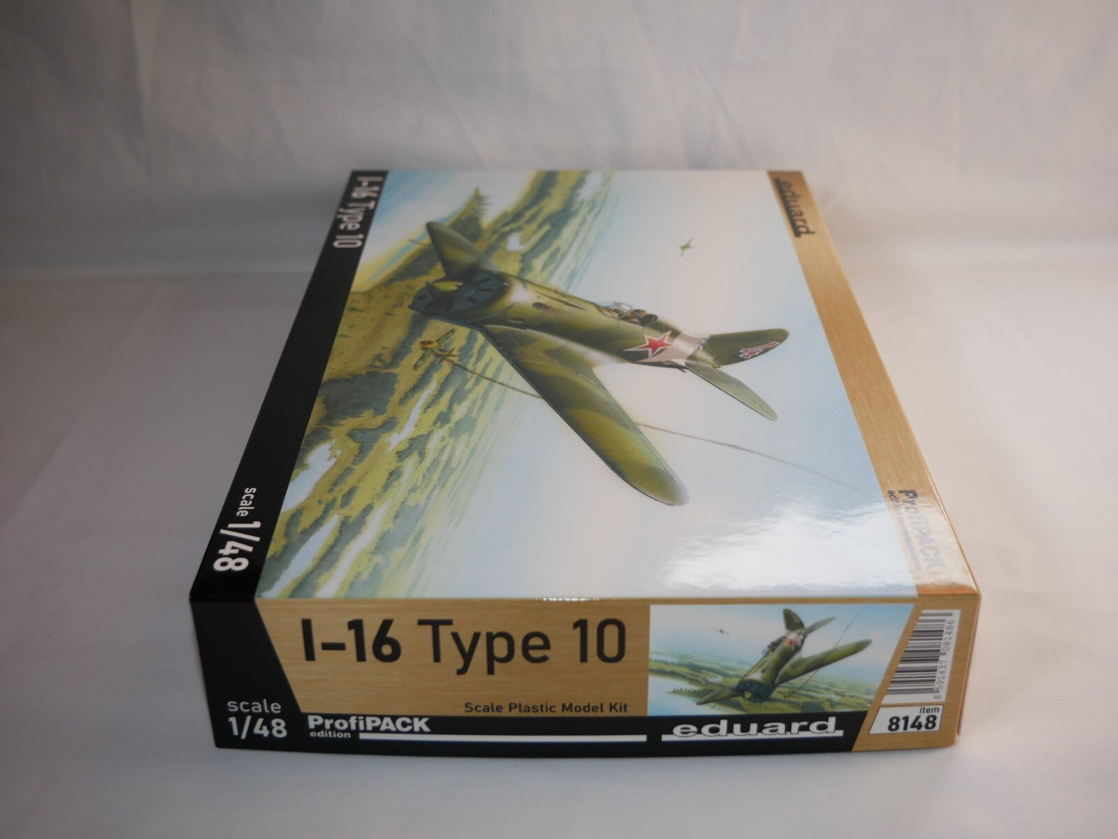 Eduard 1:48 Scale Plastic Kits Polikarpov I-16 Type 10 ProfiPACK Edition - 8148