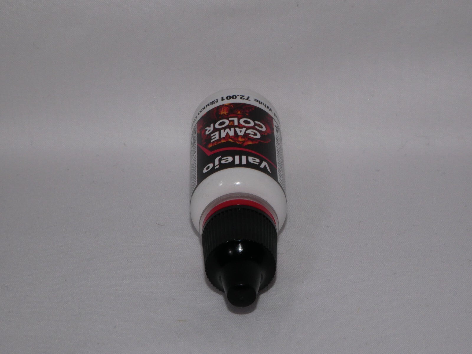 Vallejo Game Color Acrylic Range Dead White 18ml/0.6 fl oz Dropper Bottle 72.001