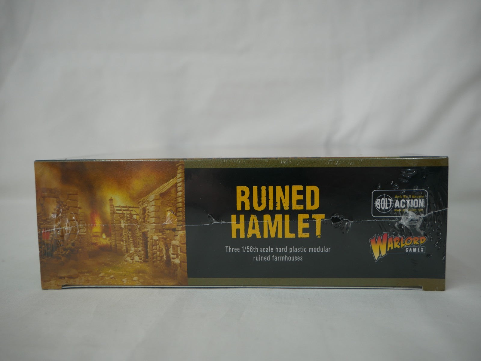 Warlord Games Bolt Action 1:56 Hard Plastic Modular Ruined Hamlet - 802010005