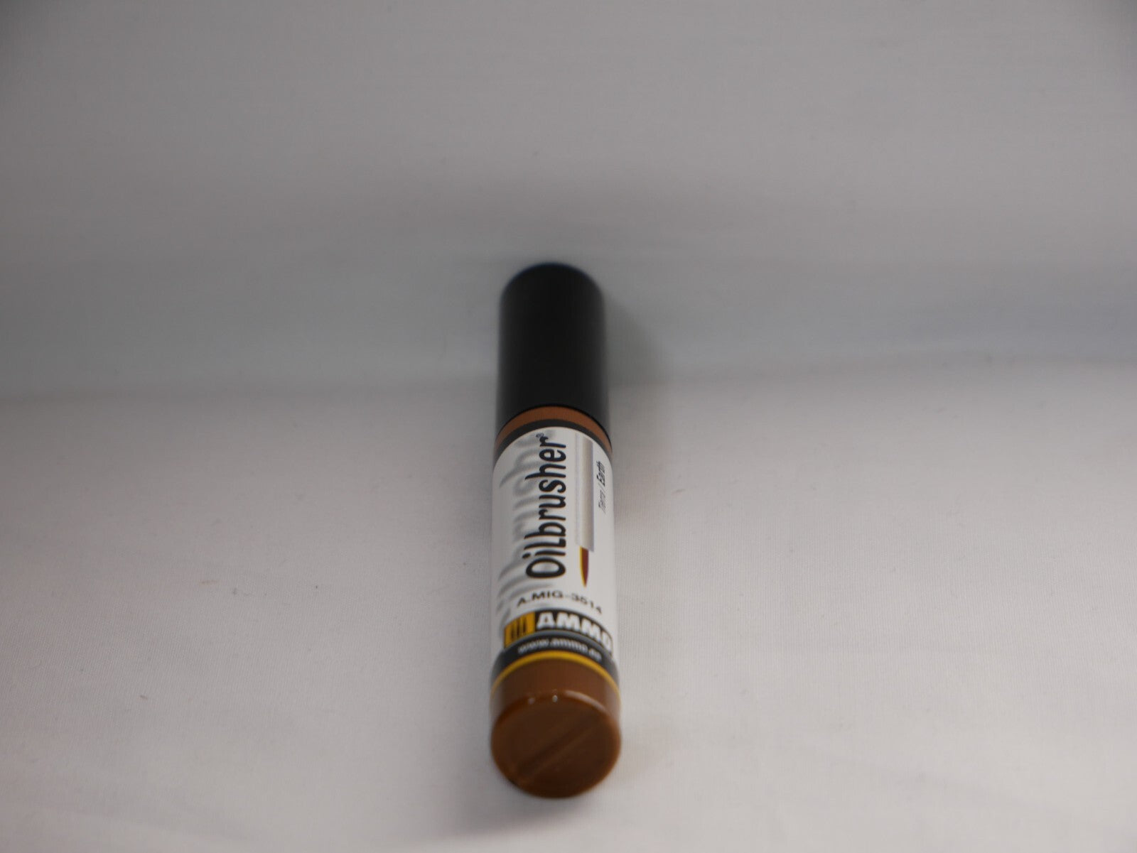 Ammo By Mig Jimenez Oilbrusher Range Earth With Fine Brush Applicator A.MIG-3514