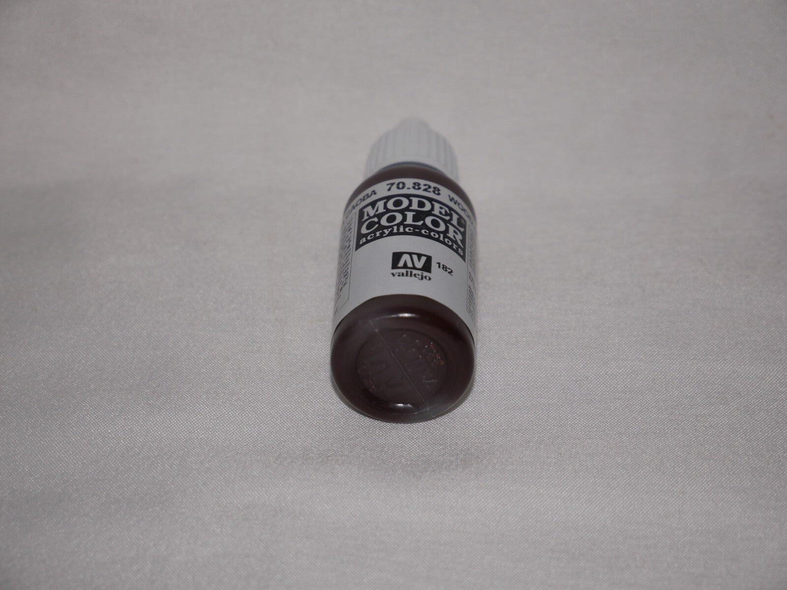 Vallejo Model Color Wood Grain Acrylic 17ml /0.57 fl oz Dropper Bottle - 70.828