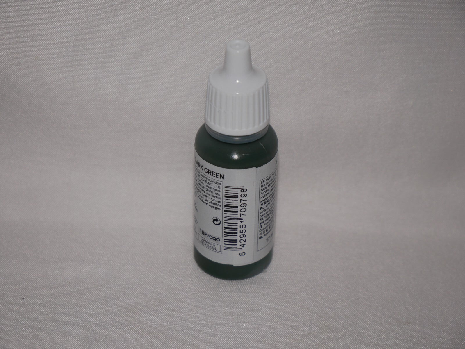Vallejo Model Color German Camo Dark Green Acrylic 17ml Dropper Bottle - 70.979