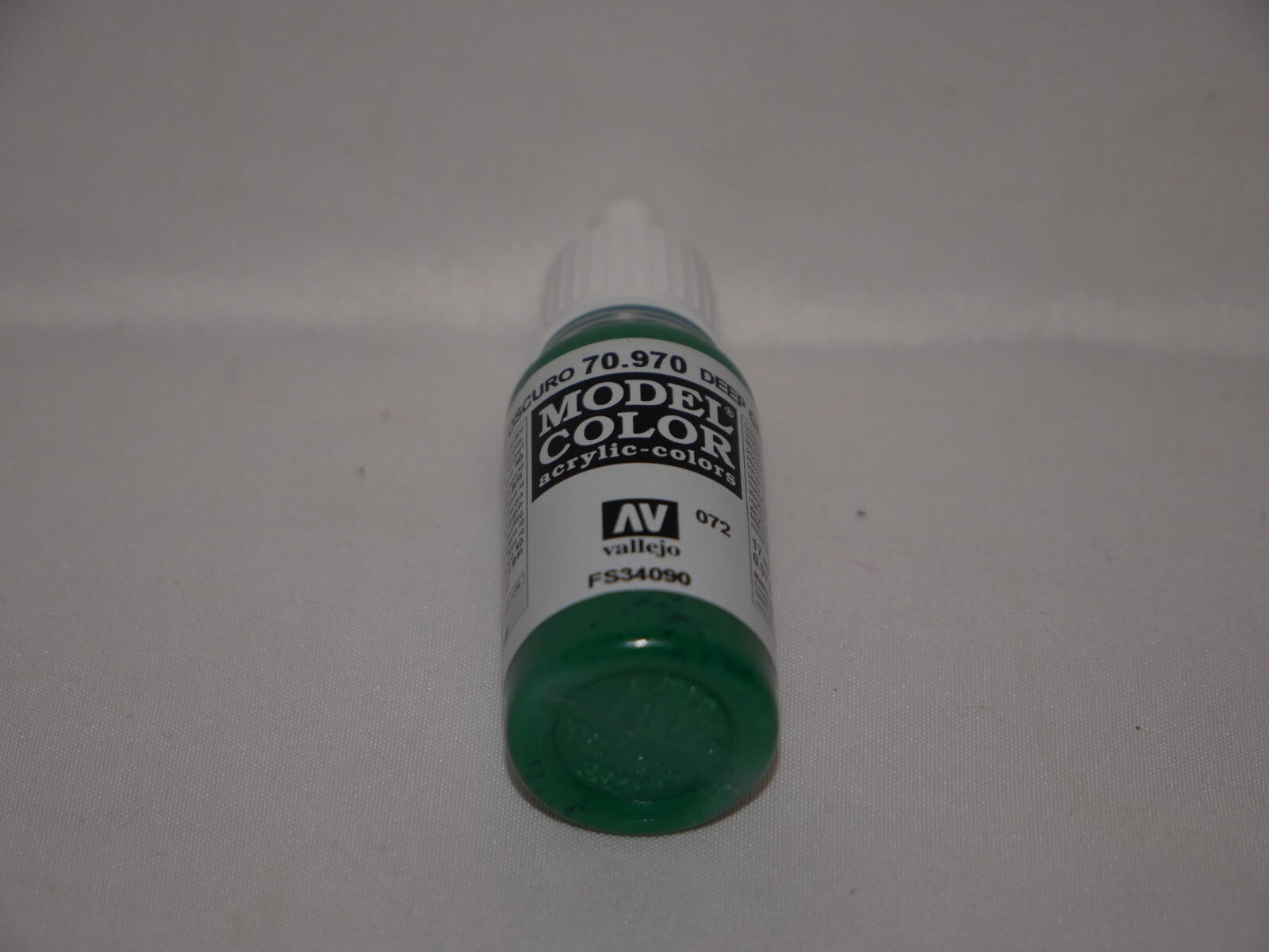 Vallejo Model Color Deep Green Acrylic 17ml /0.57 fl oz Dropper Bottle - 70.970