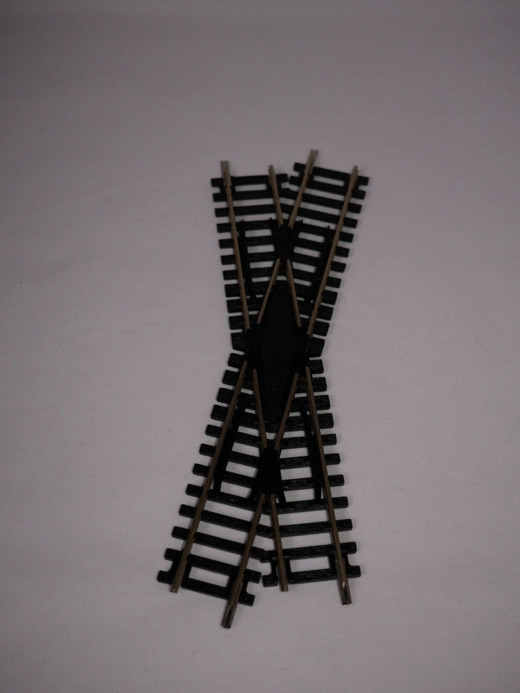 Hornby 1:76 Model Railway Track Single Piece Right Hand Diamond Crossing - R615