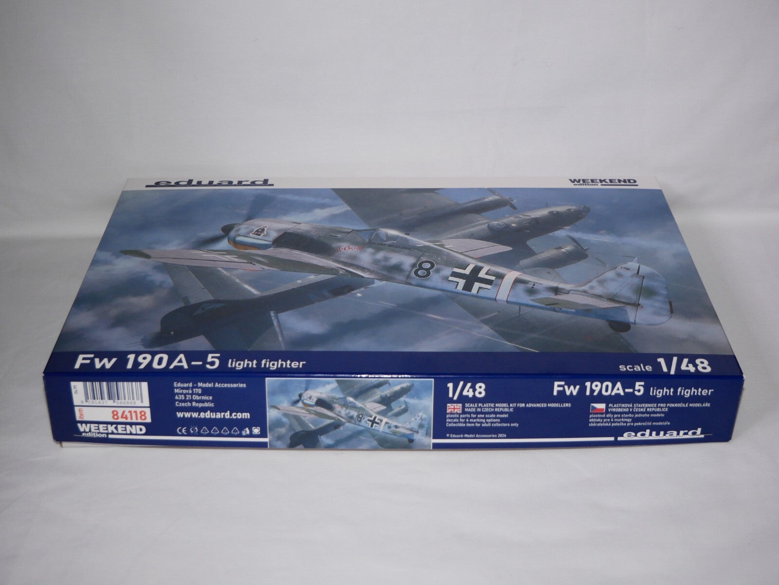 Eduard 1:48 Scale Kit Focke-Wulf Fw 190A-5 Light Fighter Weekend Edition - 84118