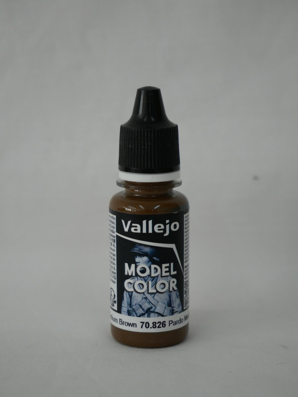 Vallejo Model Color Medium Brown Acrylic 18ml/0.60 fl oz Dropper Bottle - 70.826