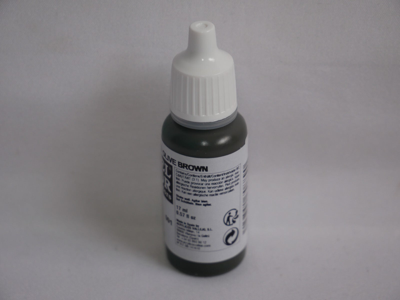 Vallejo Model Color Olive Brown Acrylic 17ml/0.57 fl oz Dropper Bottle - 70.889