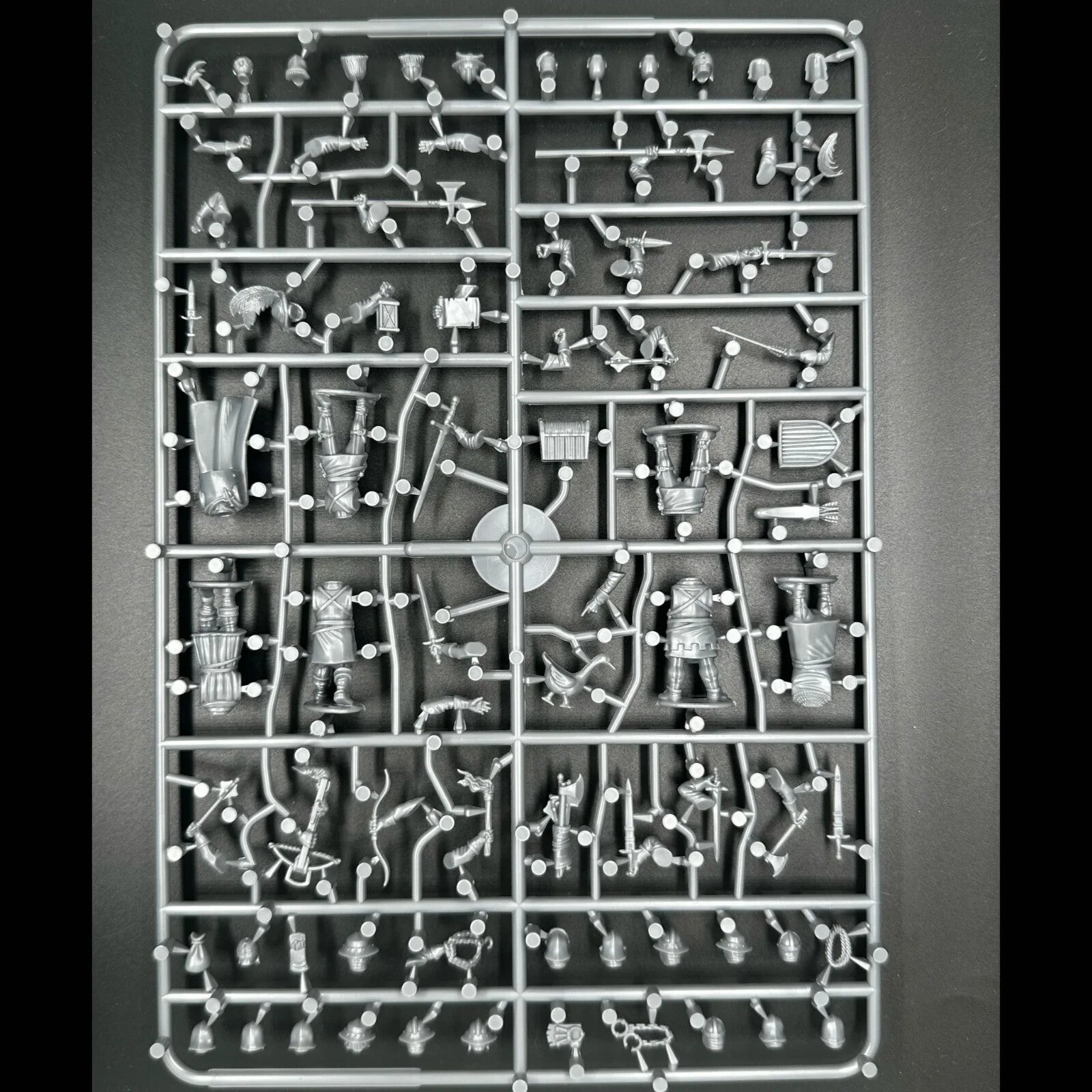 Wargames Atlantic Classic Fantasy 28mm Scale Hard Plastic Guards Models WAACF009