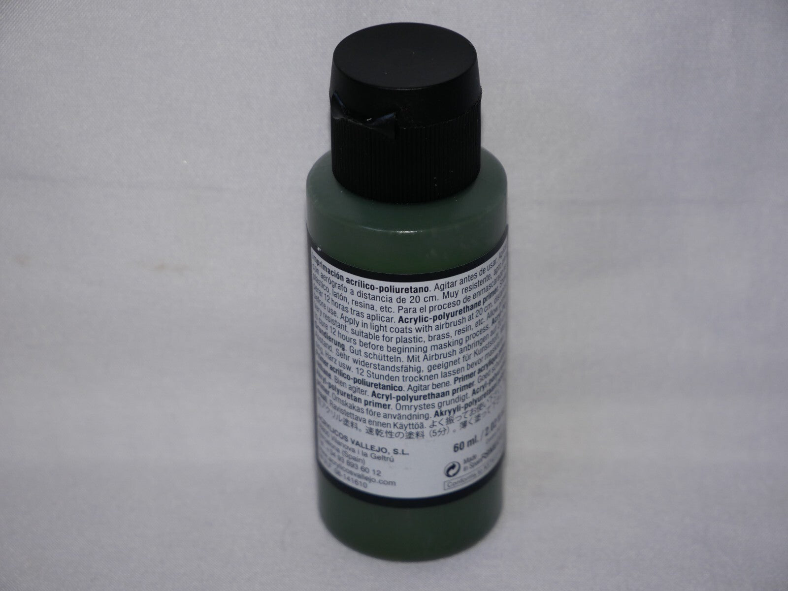 Vallejo Polyurethane Surface Primer UK Bronze Green 60ml / 2.02 fl oz - 73.607