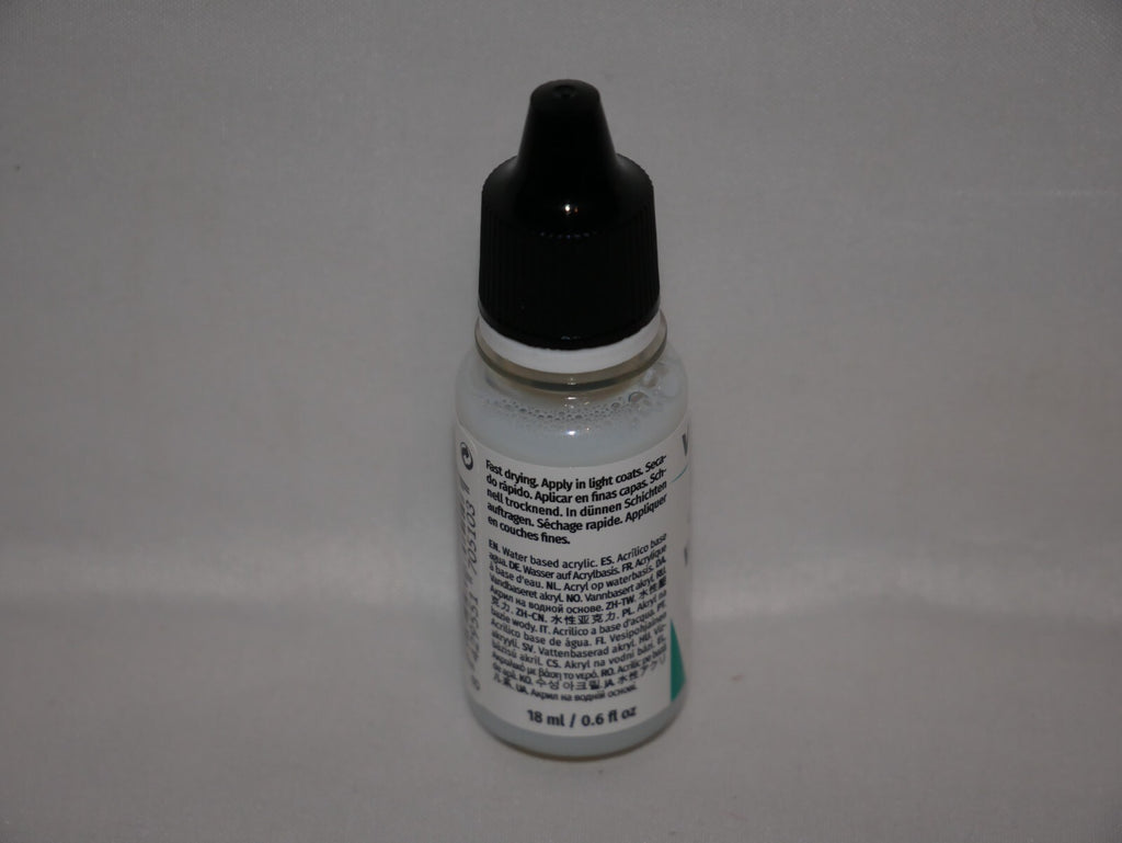 Vallejo Auxiliary Products Gloss Varnish 18ml/0.60 fl oz Dropper Bottle - 70.510