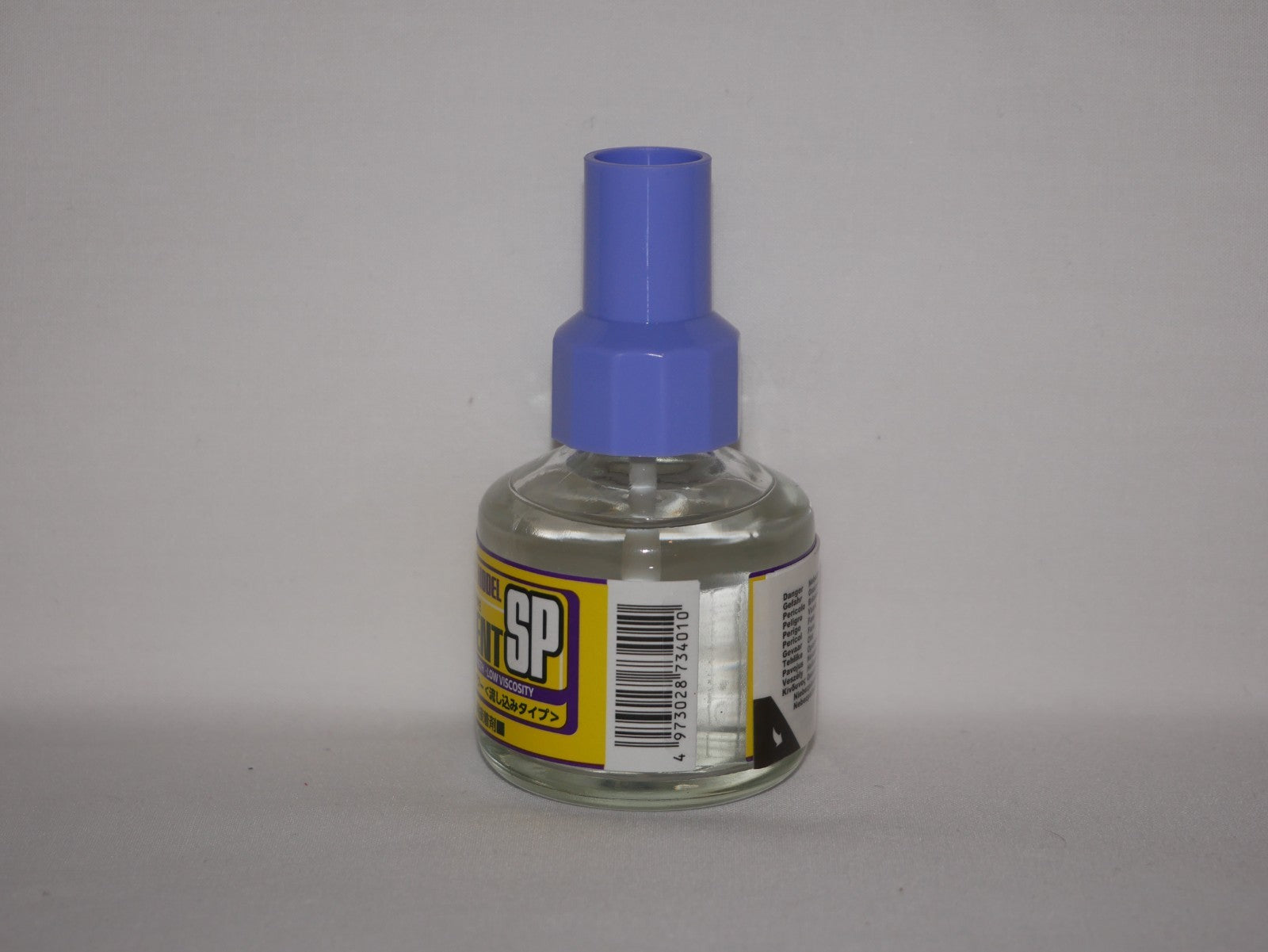 Mr Hobby Mr Cement SP (Super Power) For Plastic Kits 40ml Glass Bottle - MC-131