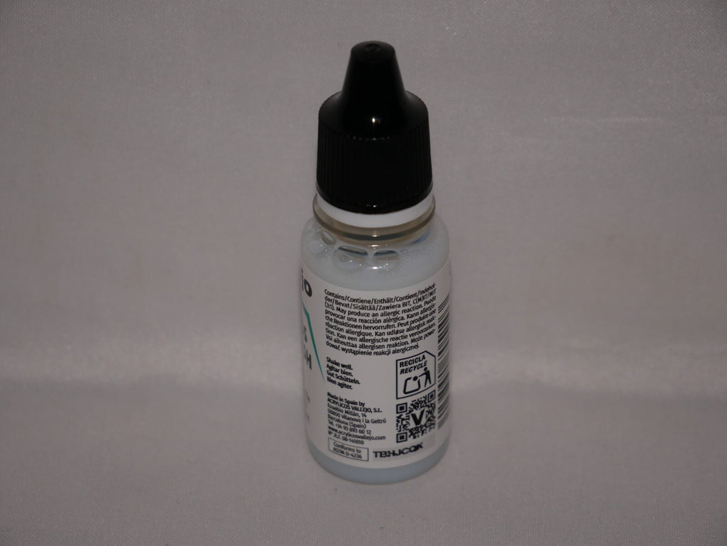 Vallejo Auxiliary Products Gloss Varnish 18ml/0.60 fl oz Dropper Bottle - 70.510