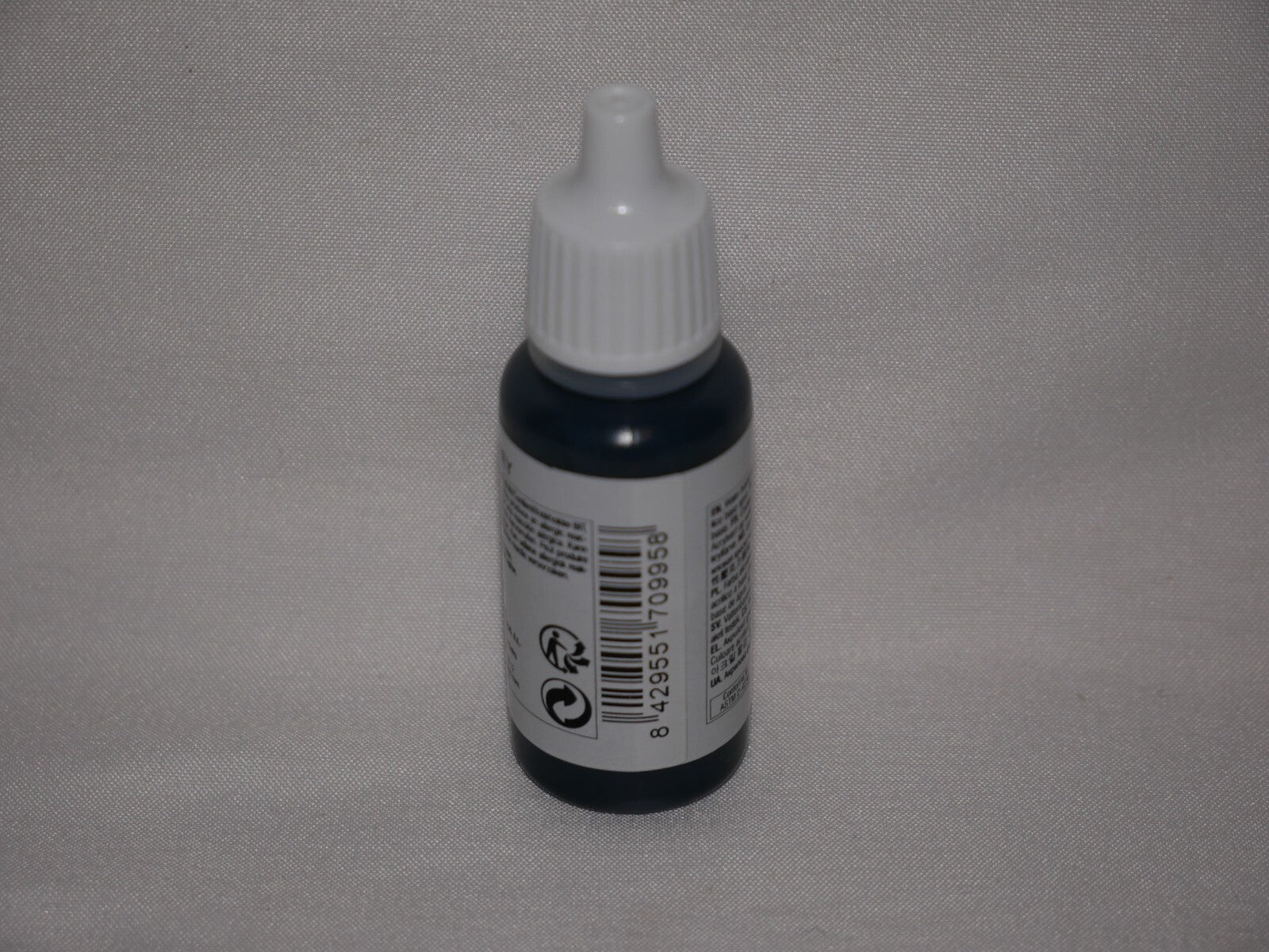 Vallejo Model Color German Grey Acrylic 17ml/0.57 fl oz Dropper Bottle  - 70.995