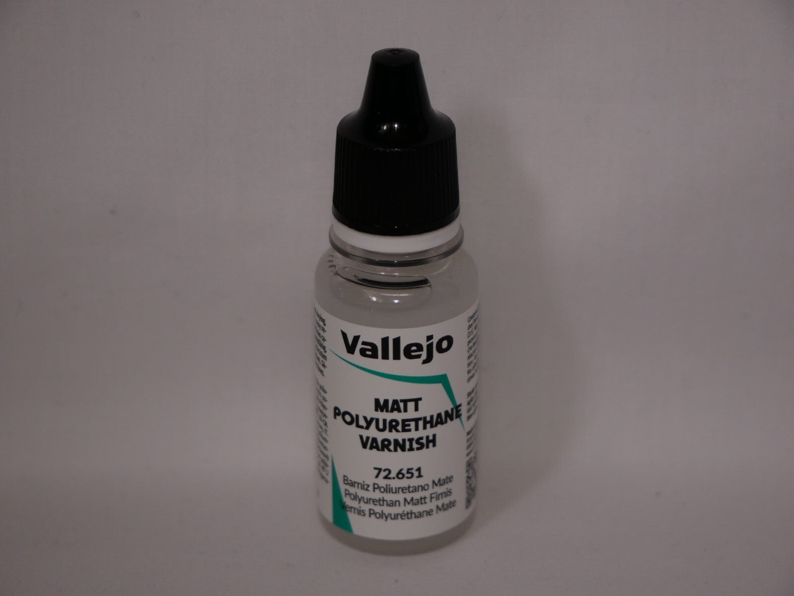 Vallejo Auxiliary Products Matt Polyurethane Varnish 18ml Dropper Bottle 72.651