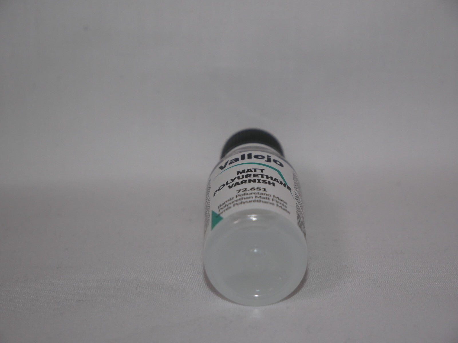 Vallejo Auxiliary Products Matt Polyurethane Varnish 18ml Dropper Bottle 72.651
