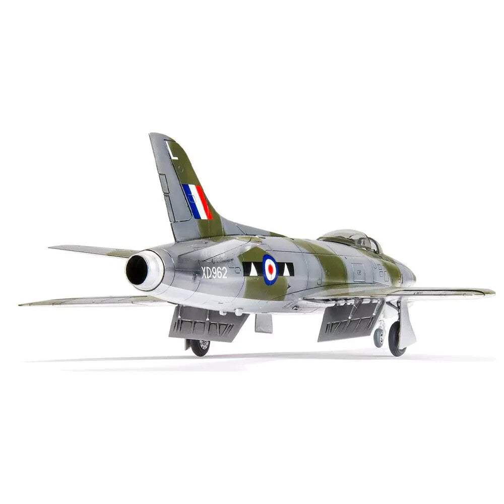 Airfix 1:72 Scale Supermarine Swift FR.5 Model Plane Kit Skill Level 2 - A04003