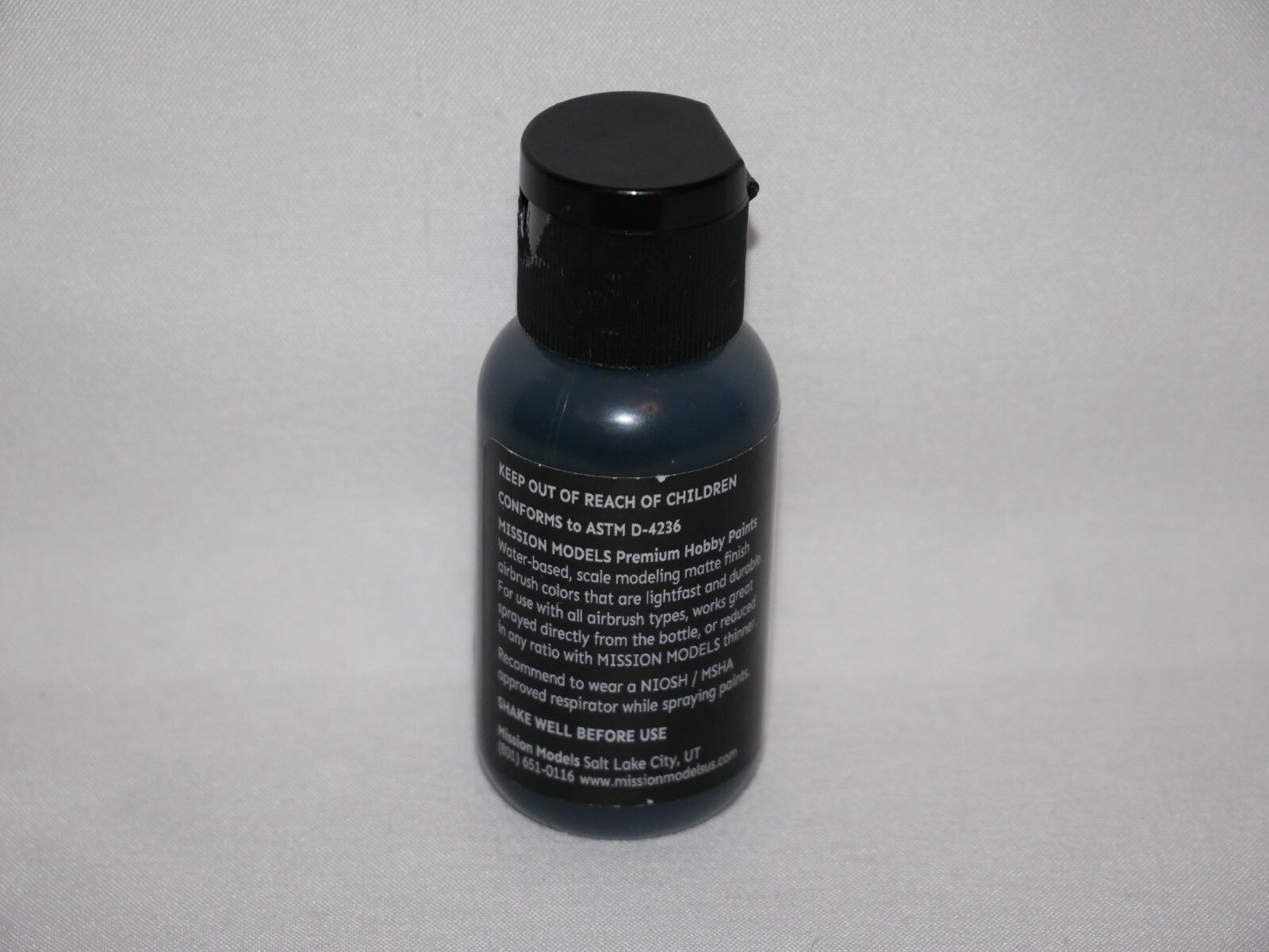 Mission Models Premium Hobby Paints Black 30ml / 1 fl oz Bottle (MMP - 047)