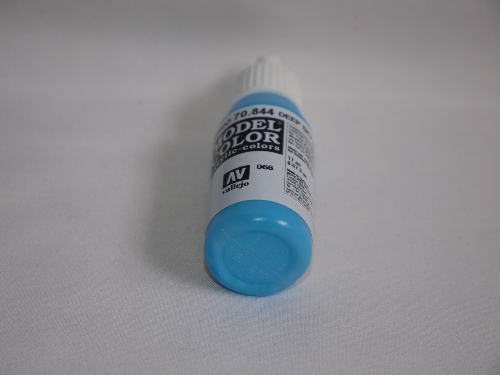 Vallejo Model Color Deep Sky Blue Acrylic 17ml/0.57 fl oz Dropper Bottle 70.844