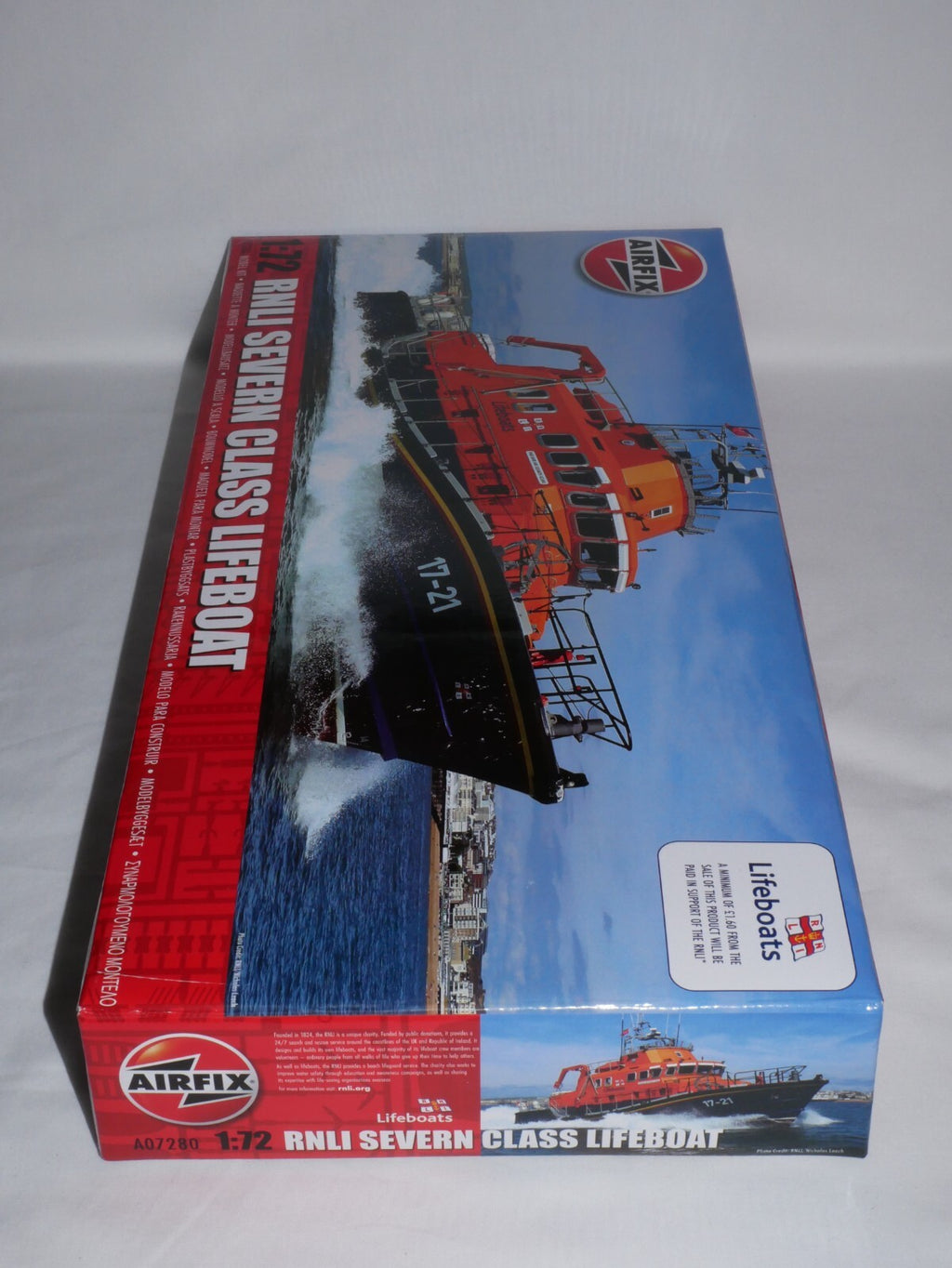 Airfix 1:72 Scale RNLI Severn Class Lifeboat Model Kit Skill Level 2 - A07280