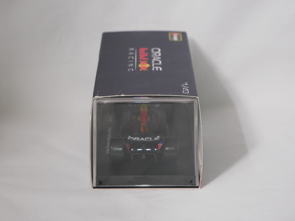 Burago 1:43 Oracle Redbull Racing RB20 Car With Sergio Pérez Helmet - #18-38098P