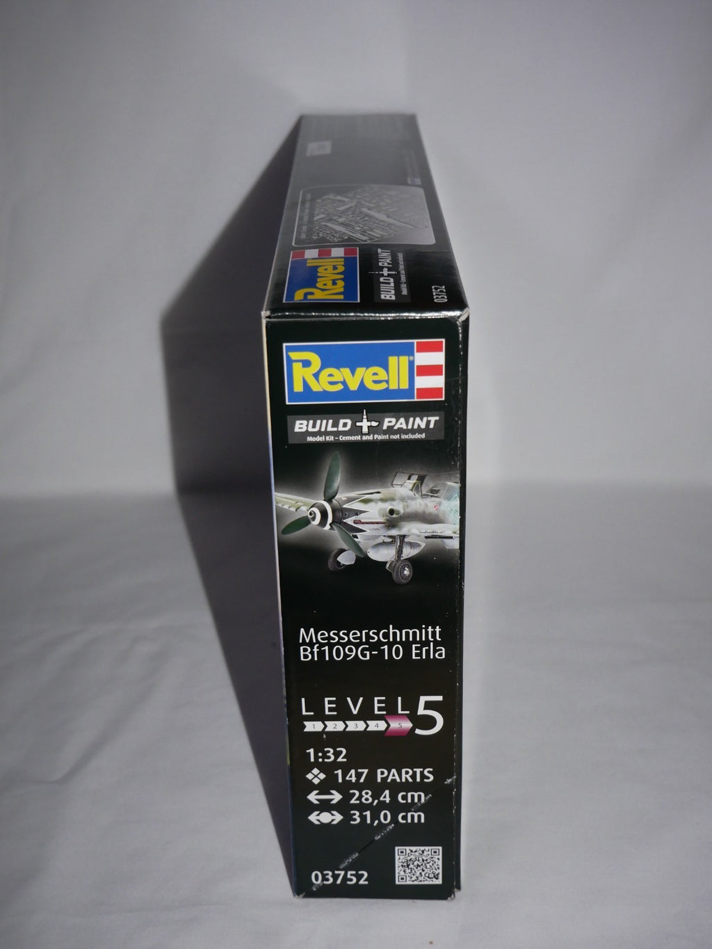 Revell 1:32 Scale Messerschmitt BF109G-10 Erla Model Kit Skill Level 5 - 03752