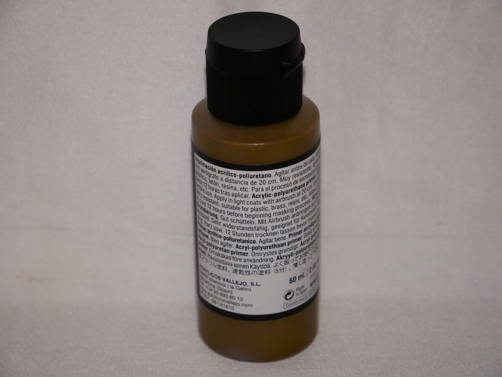 Vallejo Polyurethane Surface Primer Earth Green (Early) 60ml Bottle - 73.611