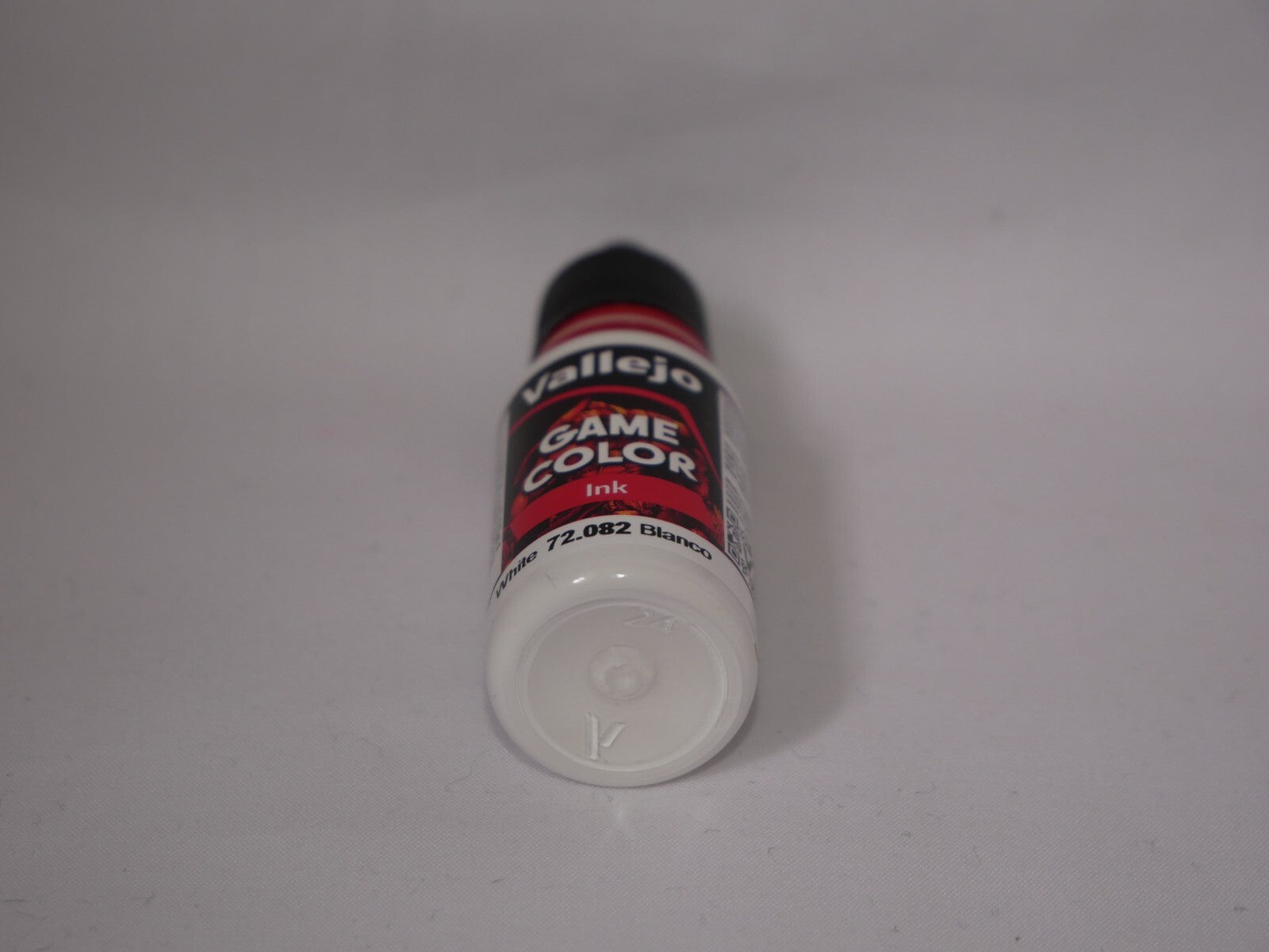Vallejo Game Color Acrylic Inks White 18ml/0.6 fl oz Dropper Bottle - 72.082