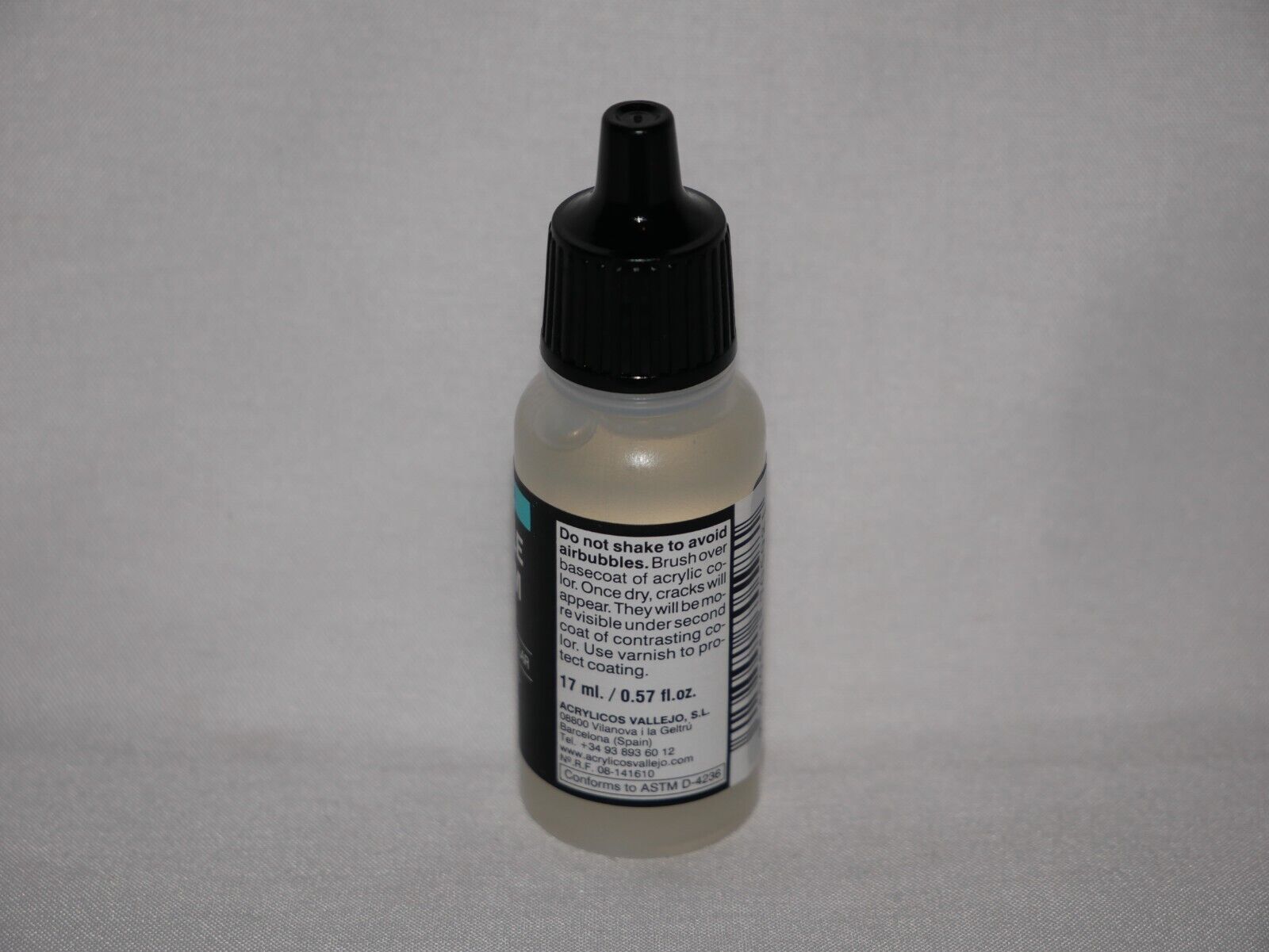 Vallejo Auxiliary Products Crackle Medium 17ml/0.57 fl oz Dropper Bottle 70.598