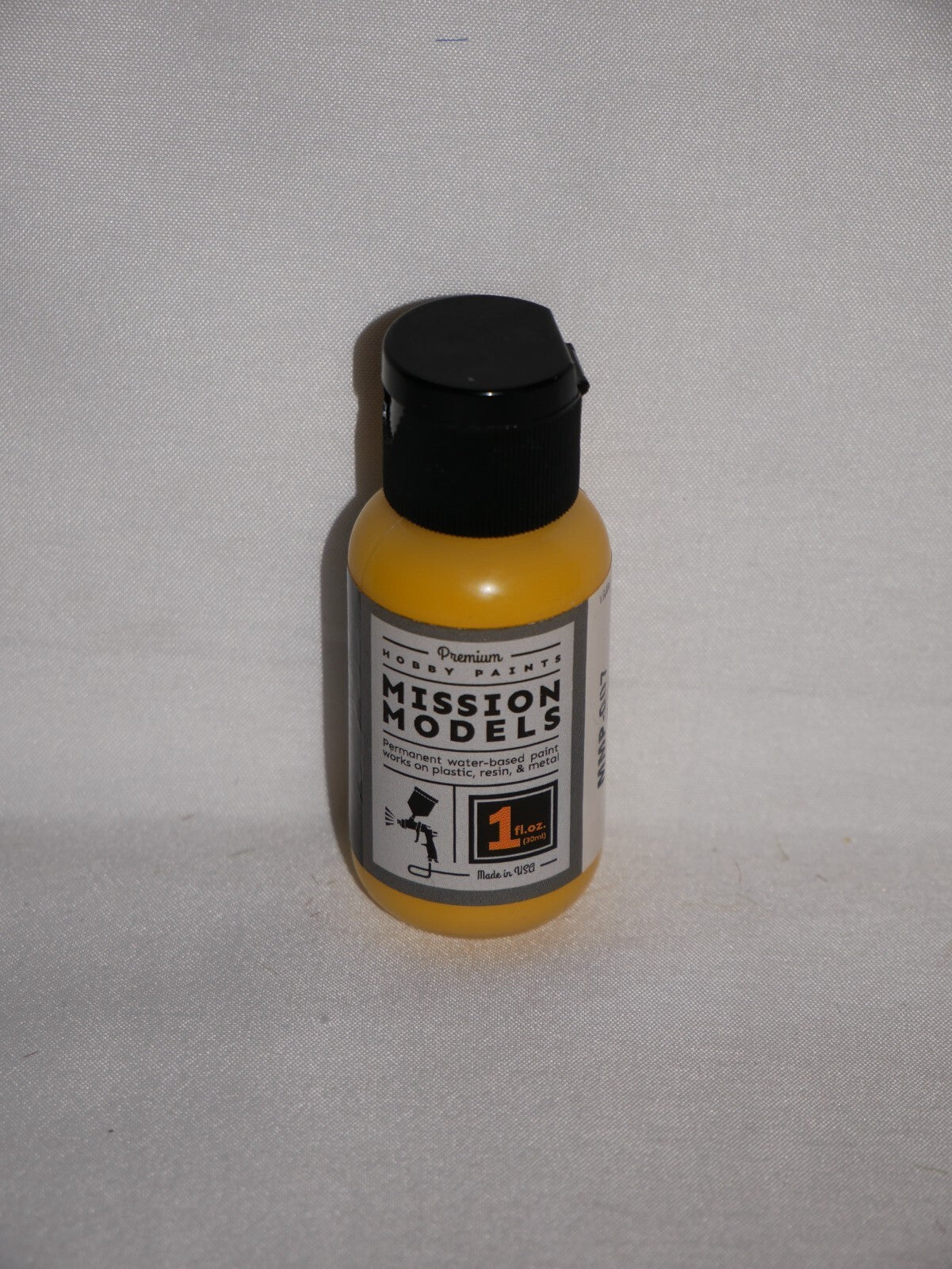 Mission Models Premium Hobby Paints Yellow 30ml / 1 fl oz Bottle (MMP - 007)