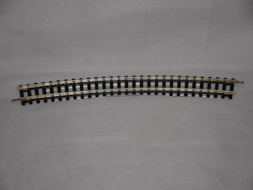 Hornby 1:76 Model Railway Track Single Piece 3rd Radius Standard Curve Arc R608