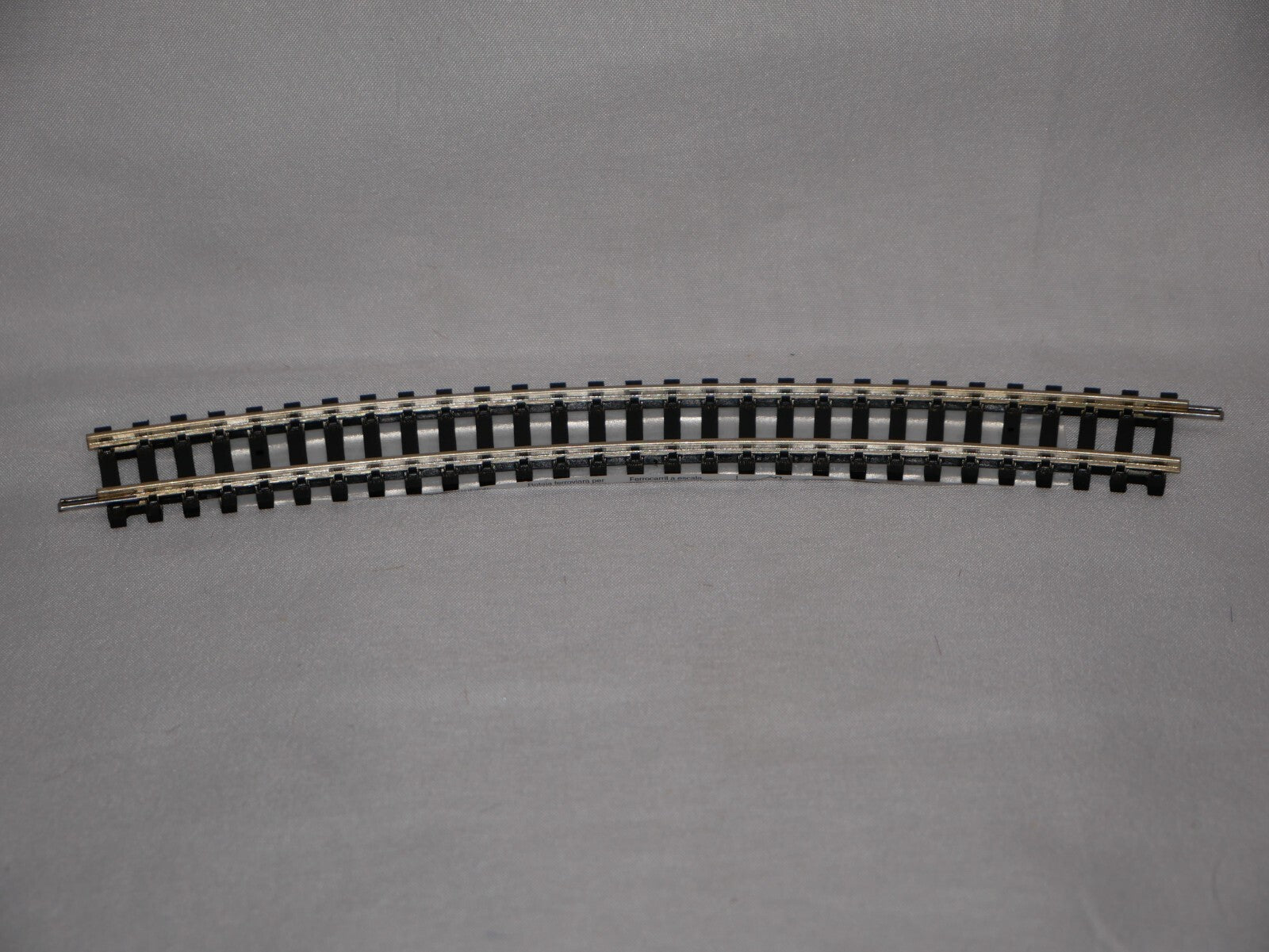 Hornby 1:76 Model Railway Track Single Piece 3rd Radius Standard Curve Arc R608