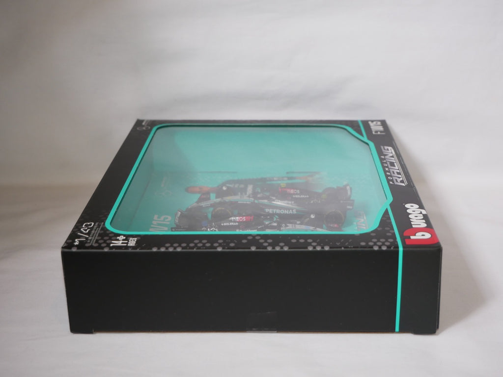 Burago 1:43 Mercedes-AMG Petronas W15 Two Car Pack Hamiliton & Russell #18-38115