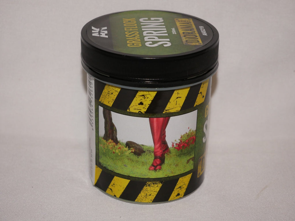AK Interactive Diorama Series 2mm Spring Grass Flock 250ml Plastic Tub - AK8219