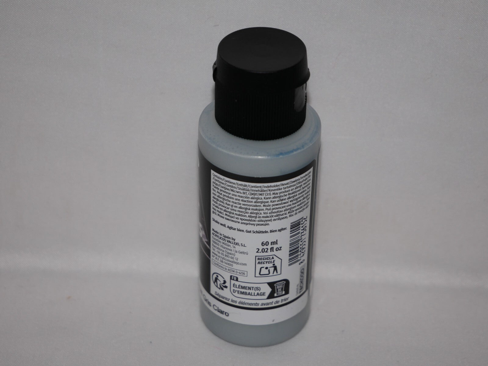 Vallejo Polyurethane Surface Primer USN Light Ghost Grey 60ml Bottle - 73.615